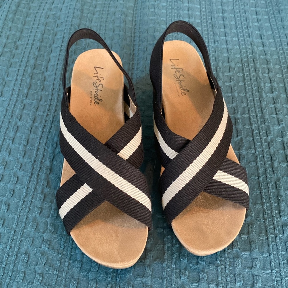 Life Stride platform wedge sandals